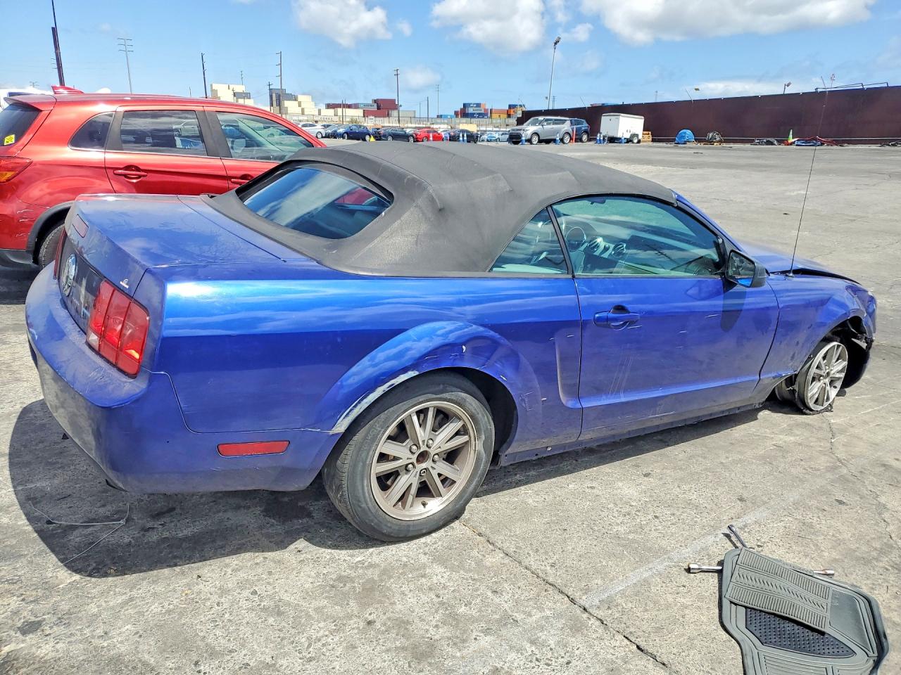 2005 FORD MUSTANG