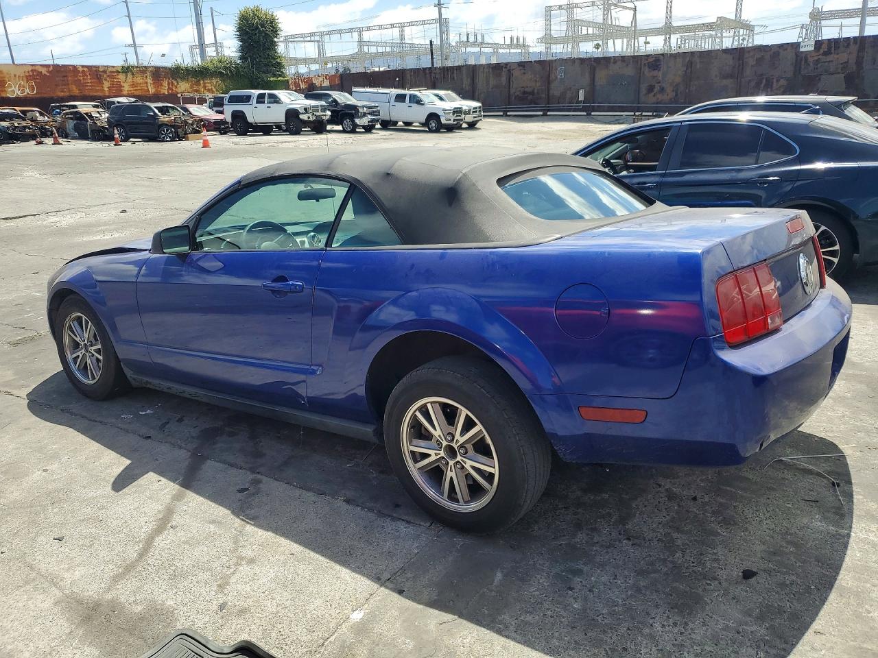 2005 FORD MUSTANG