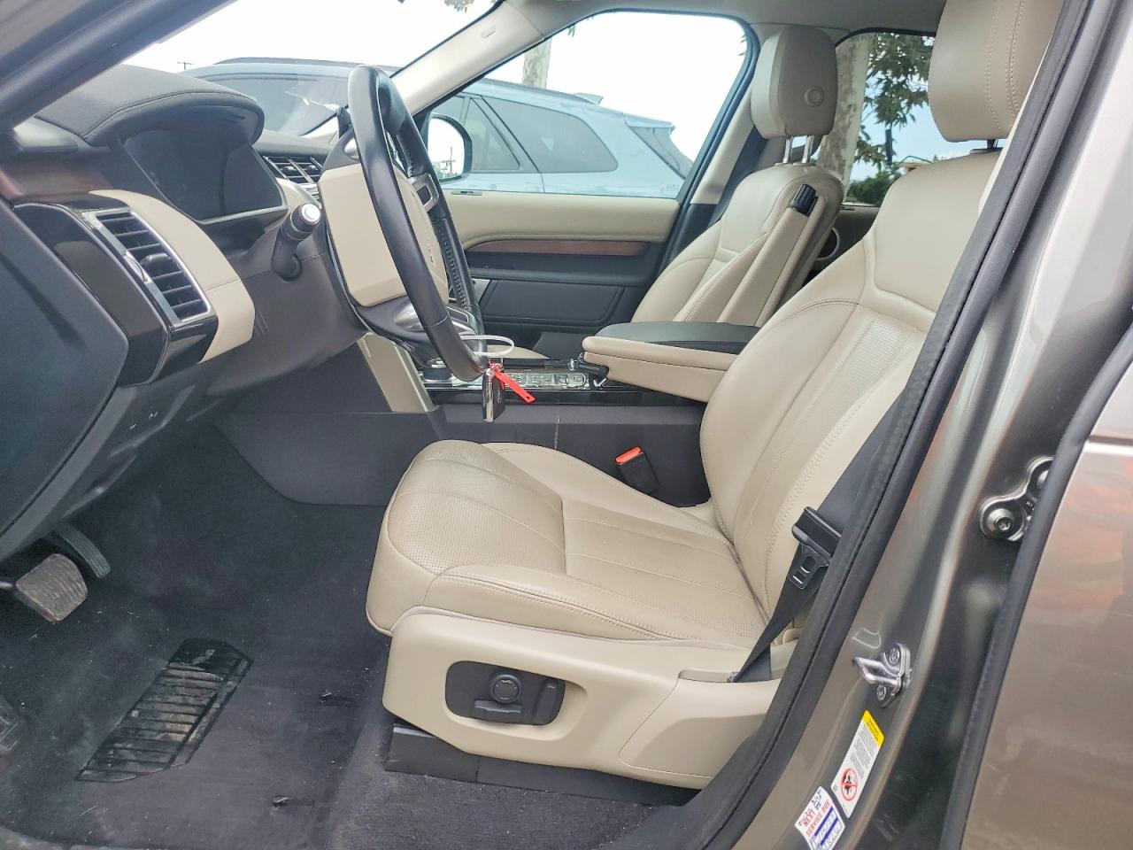 2019 LAND ROVER DISCOVERY