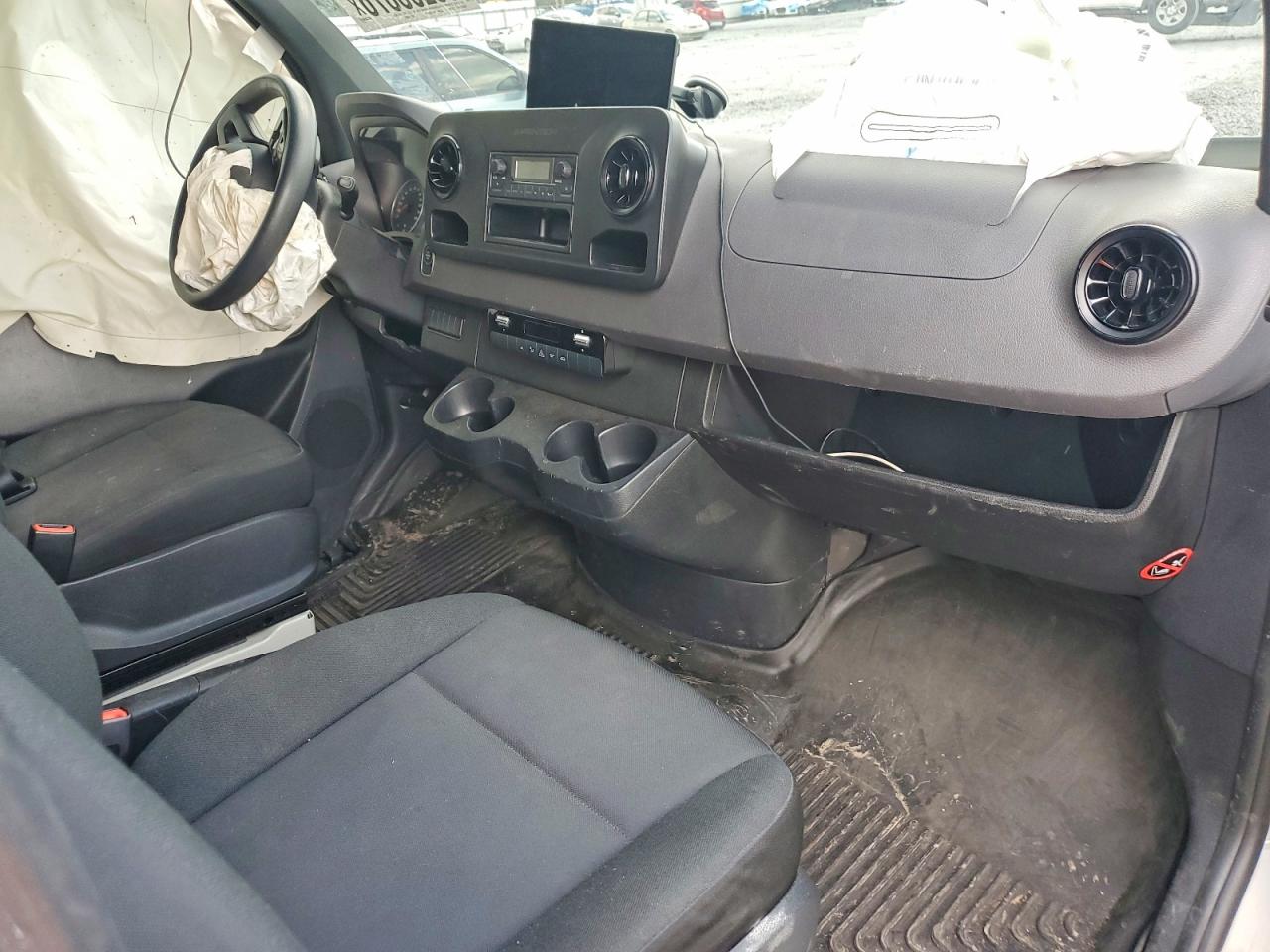 2024 MERCEDES-BENZ SPRINTER