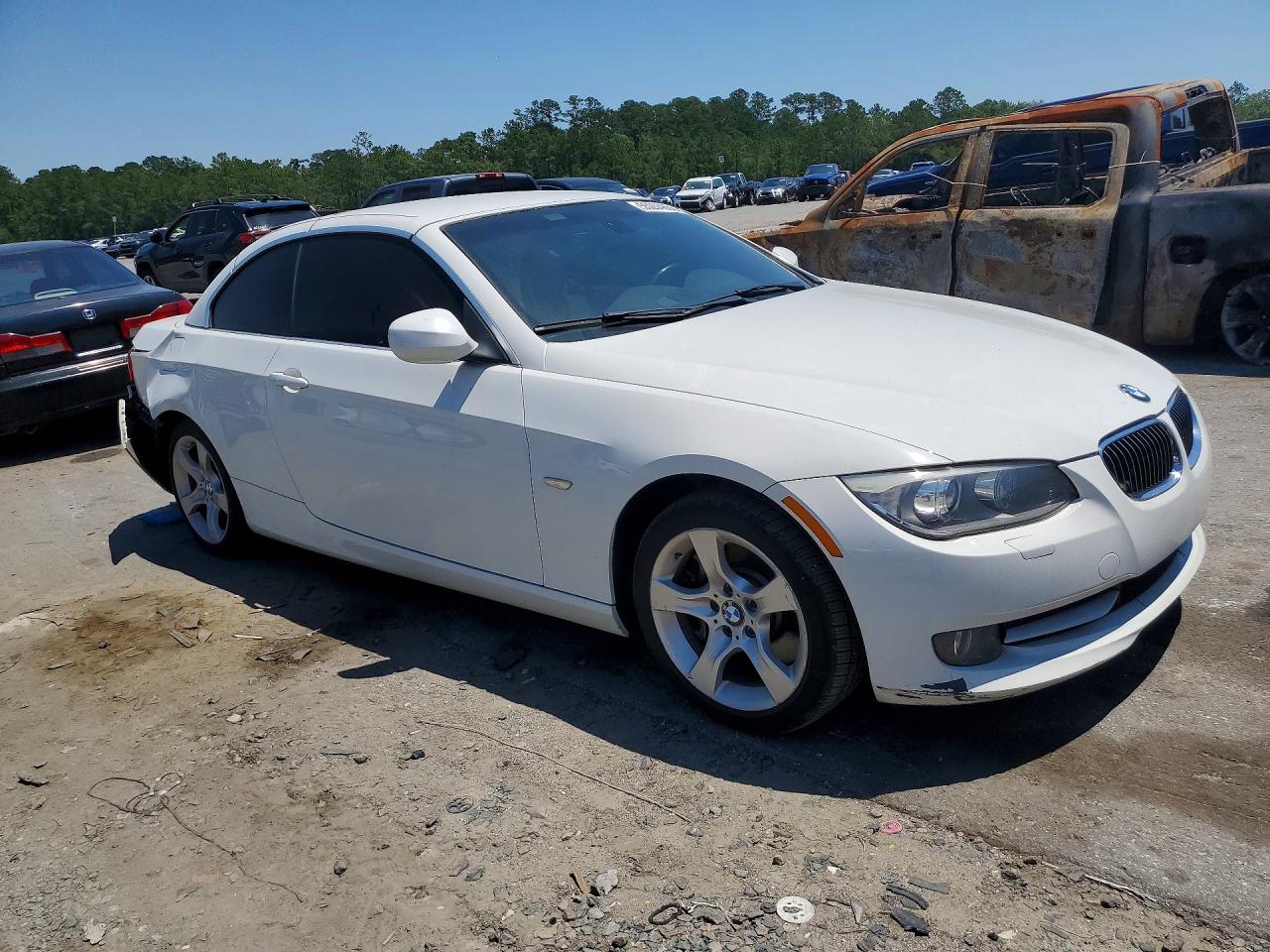 2011 BMW 3 SERIES