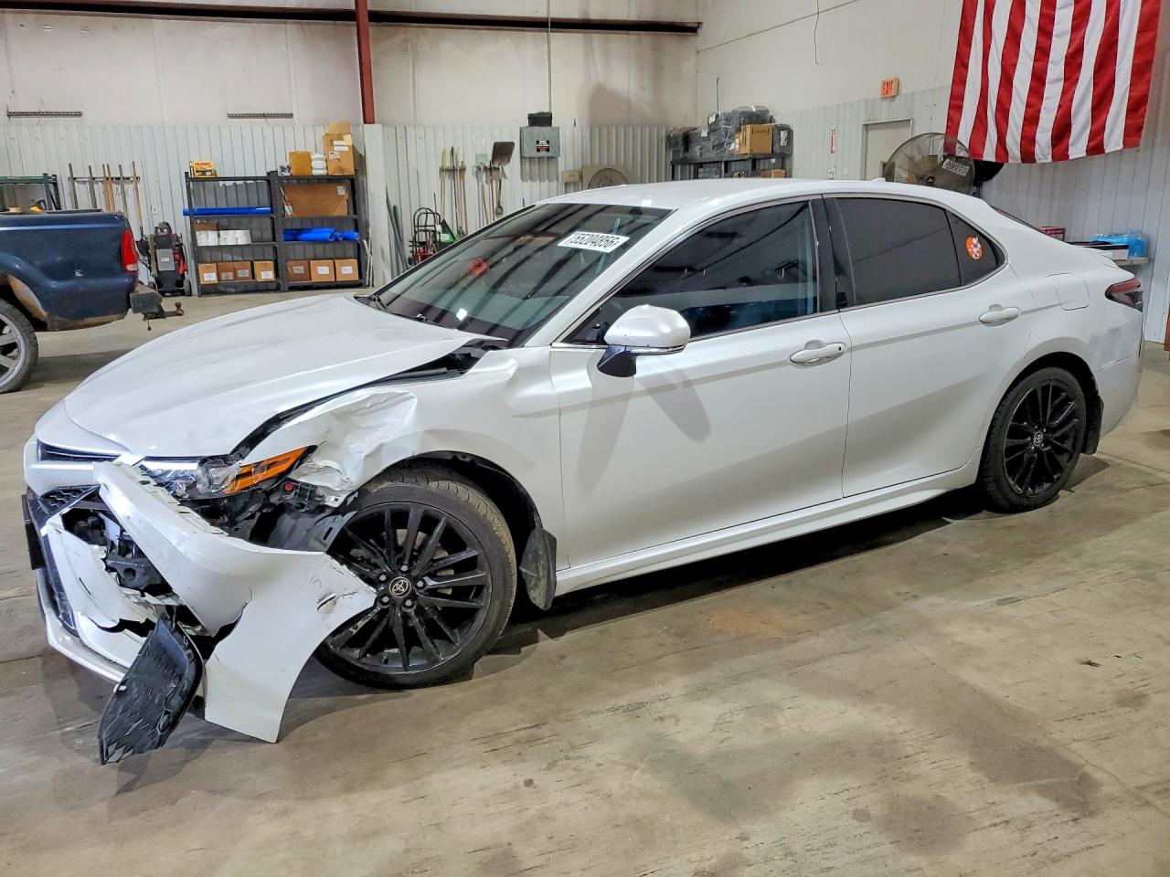 2024 TOYOTA CAMRY