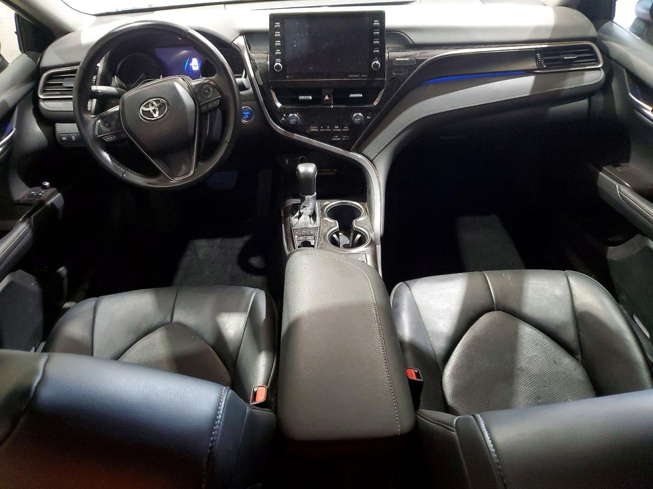 2024 TOYOTA CAMRY