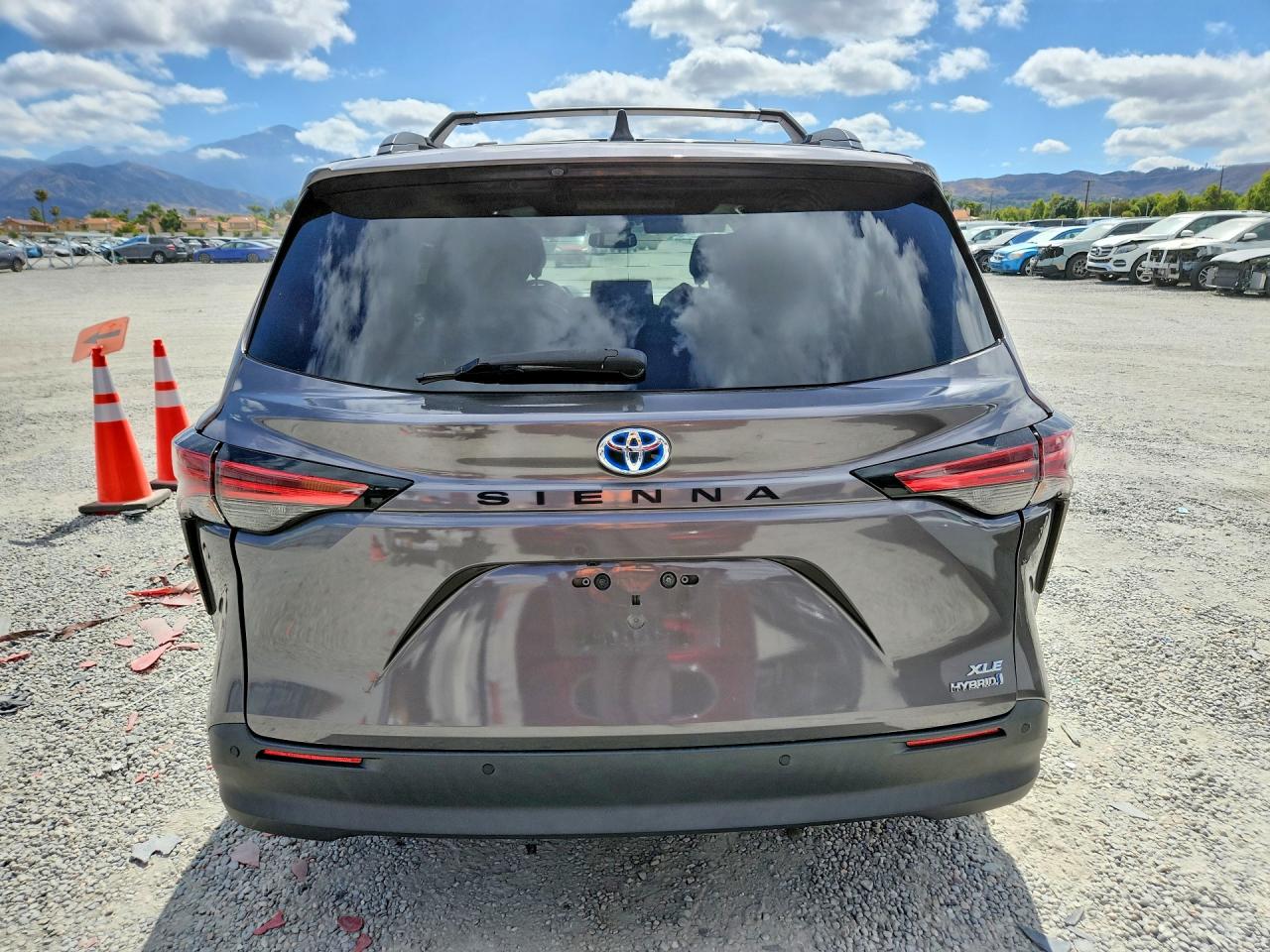 2022 TOYOTA SIENNA