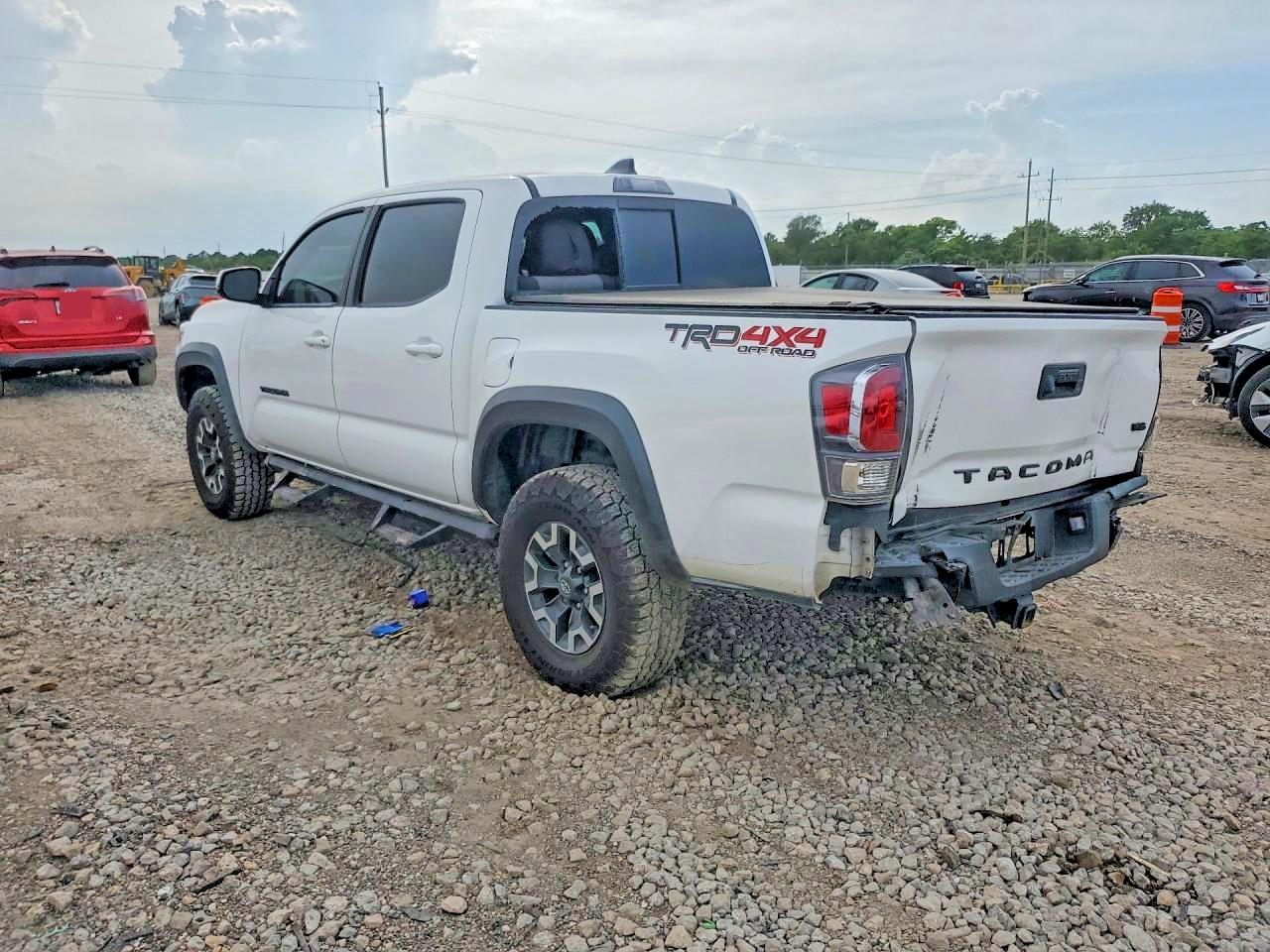 2022 TOYOTA TACOMA