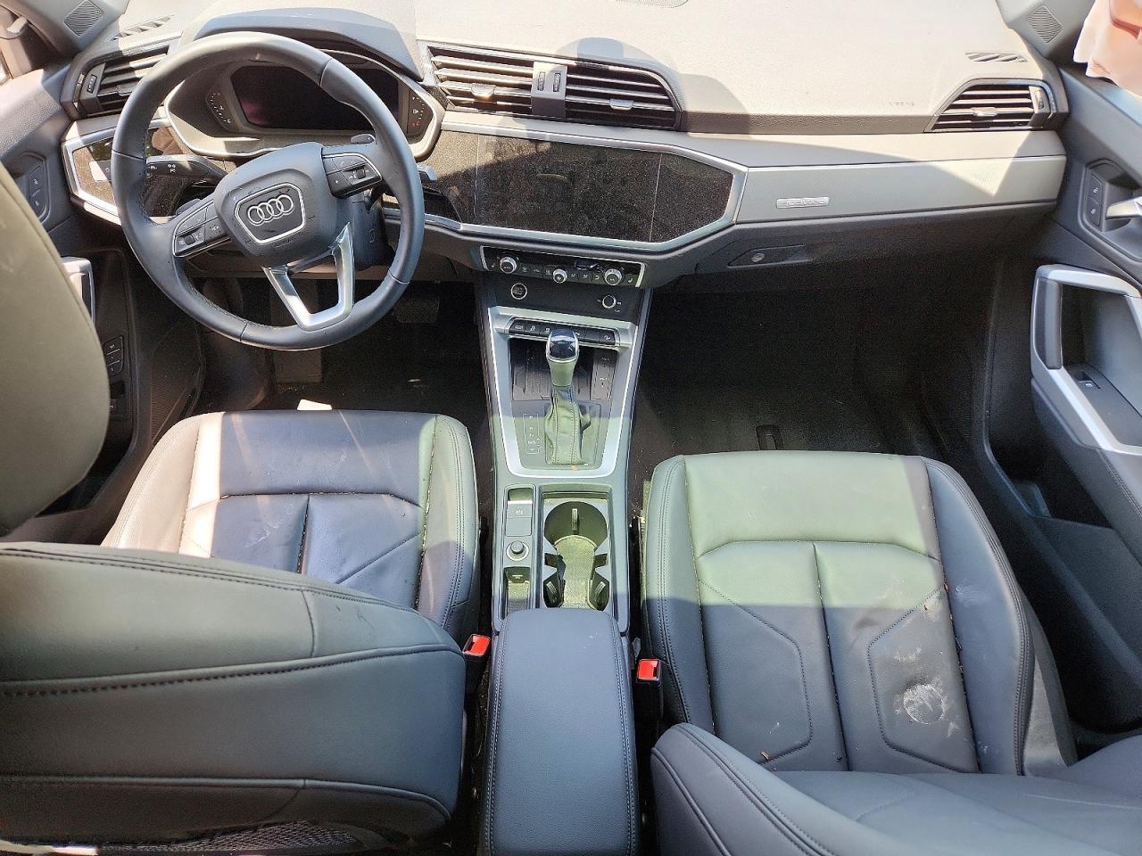 2024 AUDI Q3