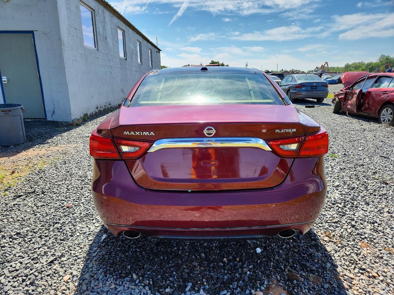 2017 NISSAN MAXIMA