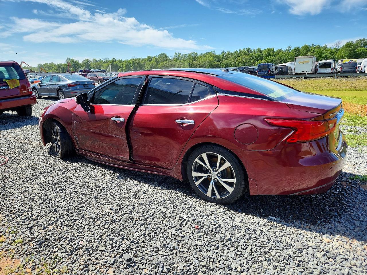 2017 NISSAN MAXIMA