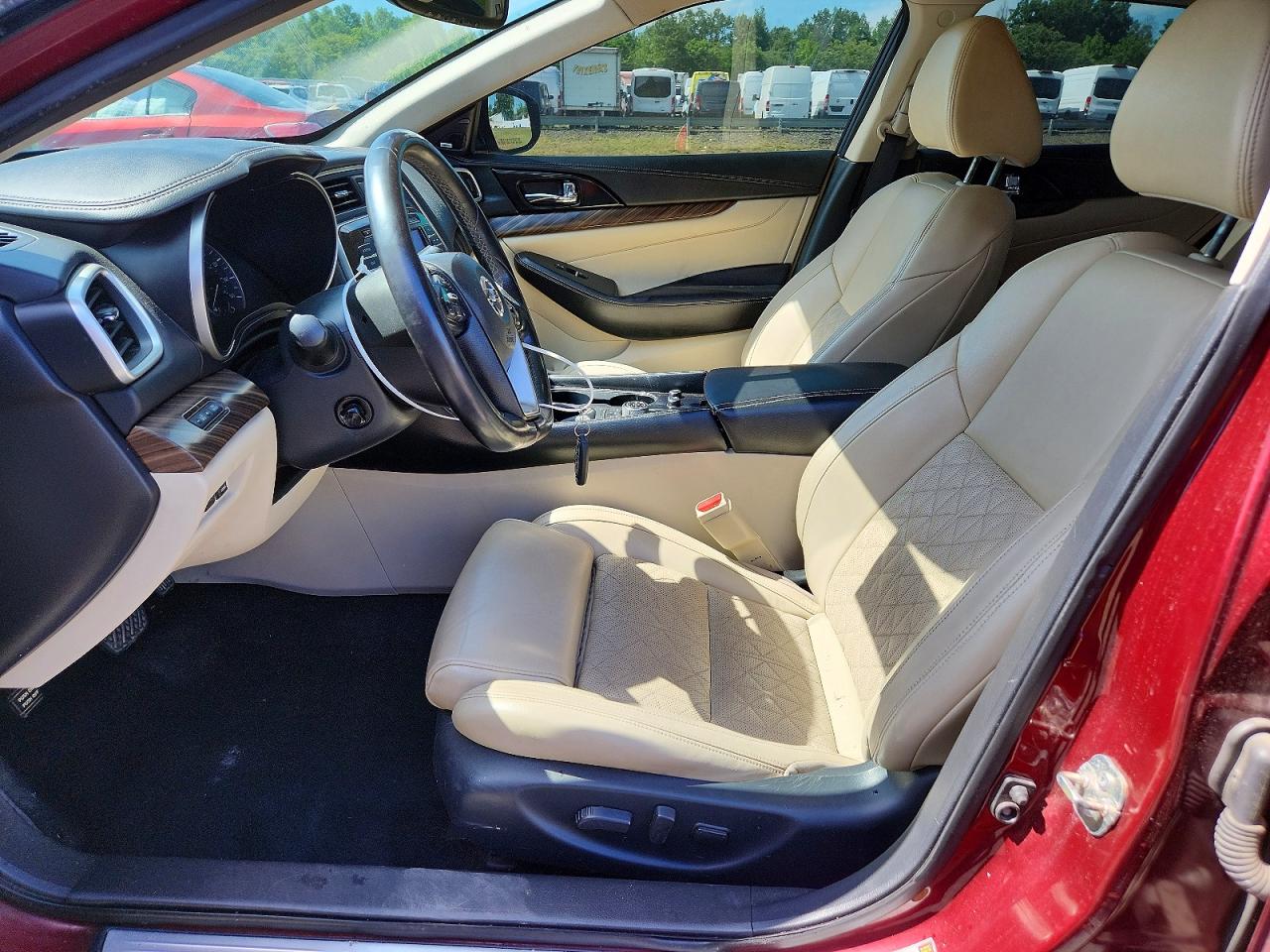 2017 NISSAN MAXIMA