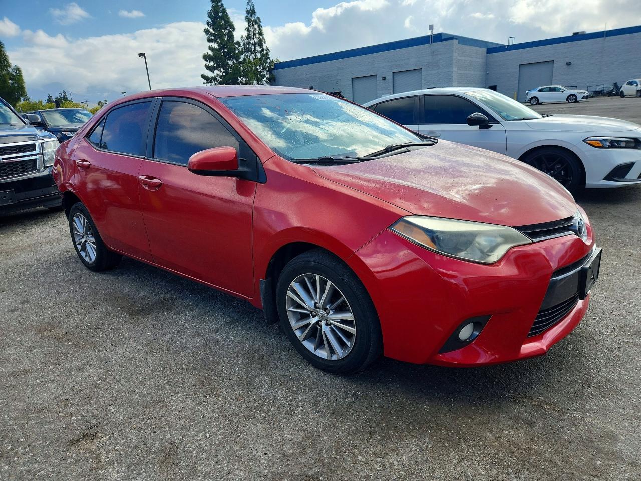 2015 TOYOTA COROLLA