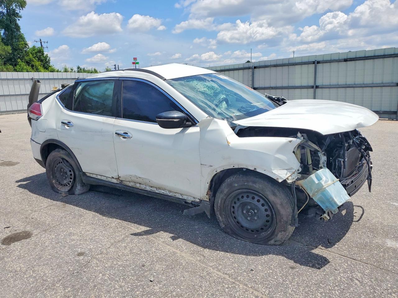 2015 NISSAN ROGUE