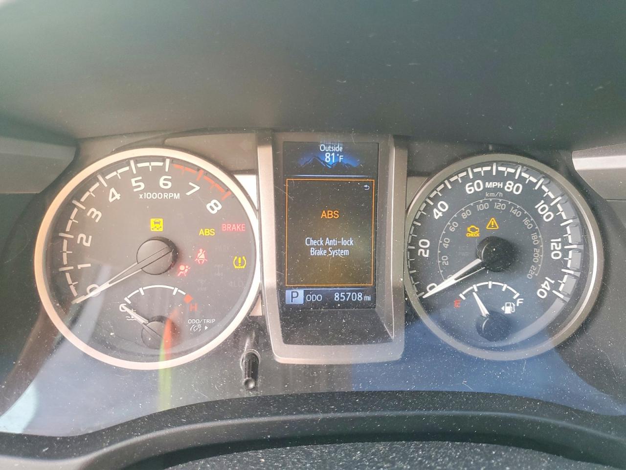 2017 TOYOTA TACOMA