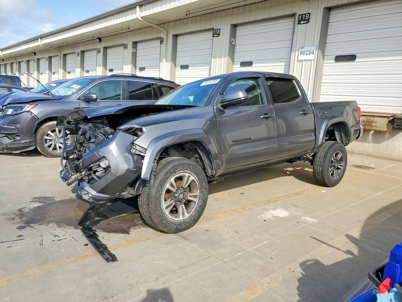 2017 TOYOTA TACOMA