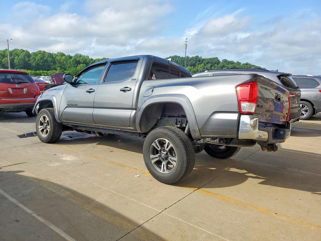 2017 TOYOTA TACOMA