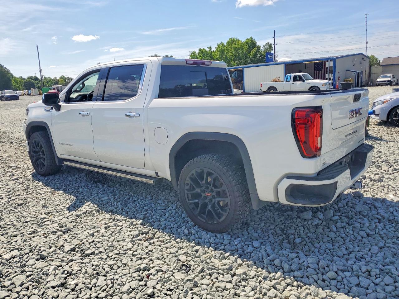 2023 GMC SIERRA