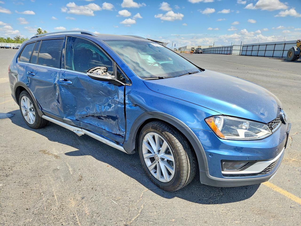 2017 VOLKSWAGEN GOLF