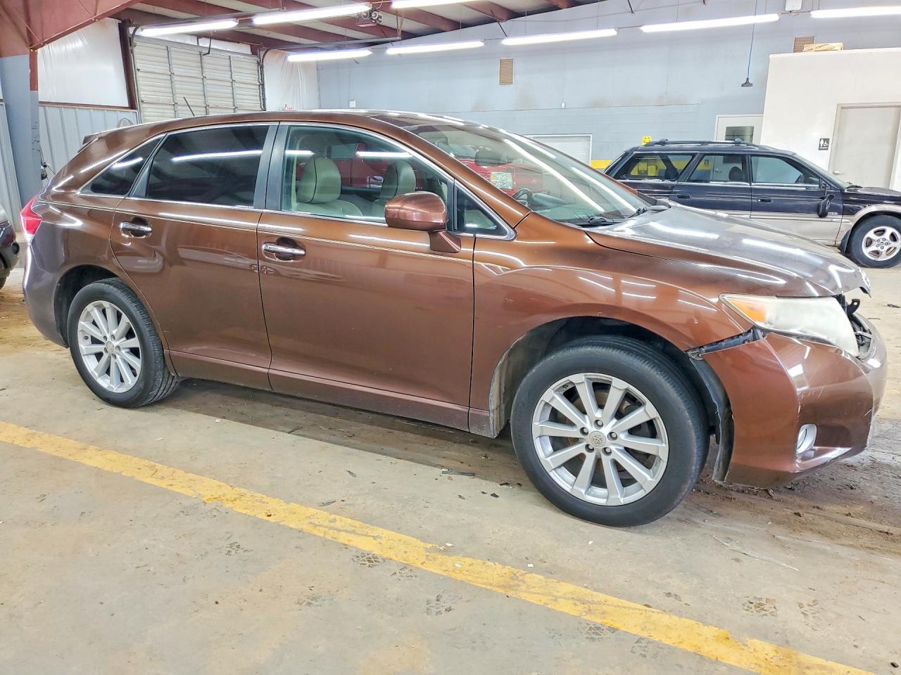 2010 TOYOTA VENZA