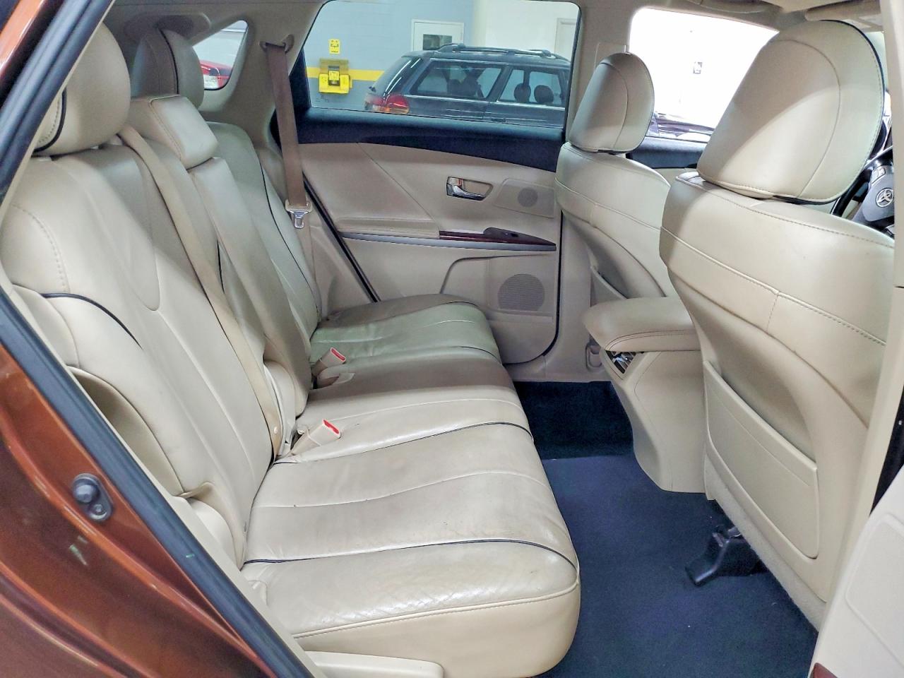 2010 TOYOTA VENZA