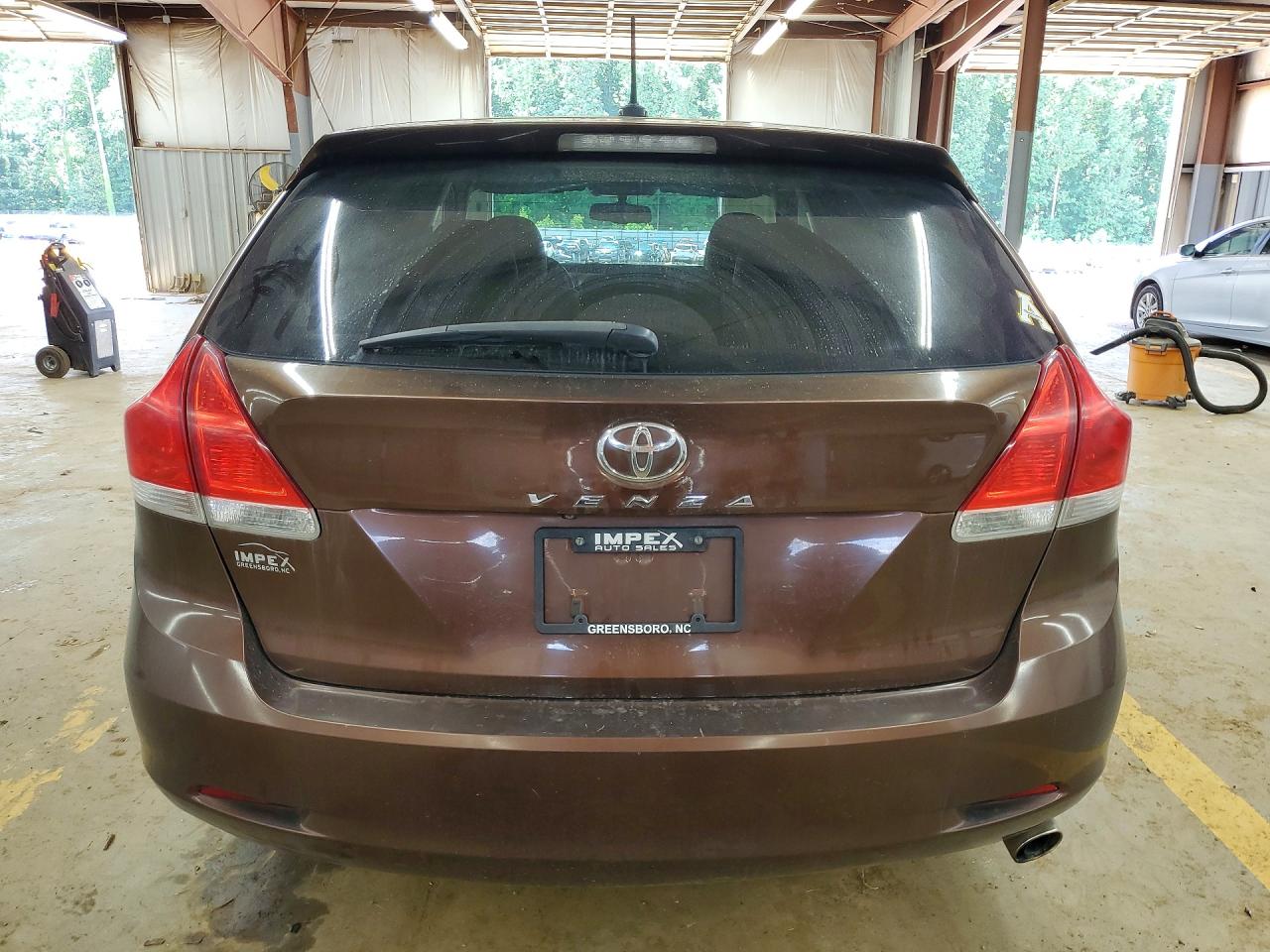 2010 TOYOTA VENZA