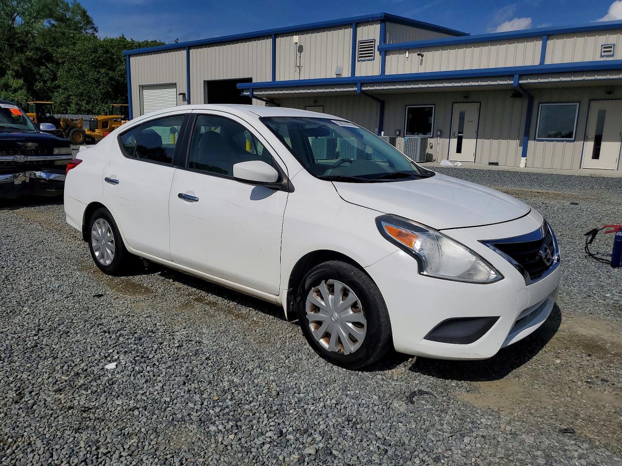 2015 NISSAN VERSA
