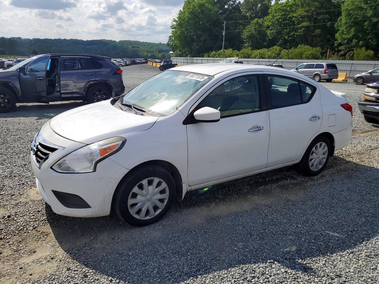2015 NISSAN VERSA