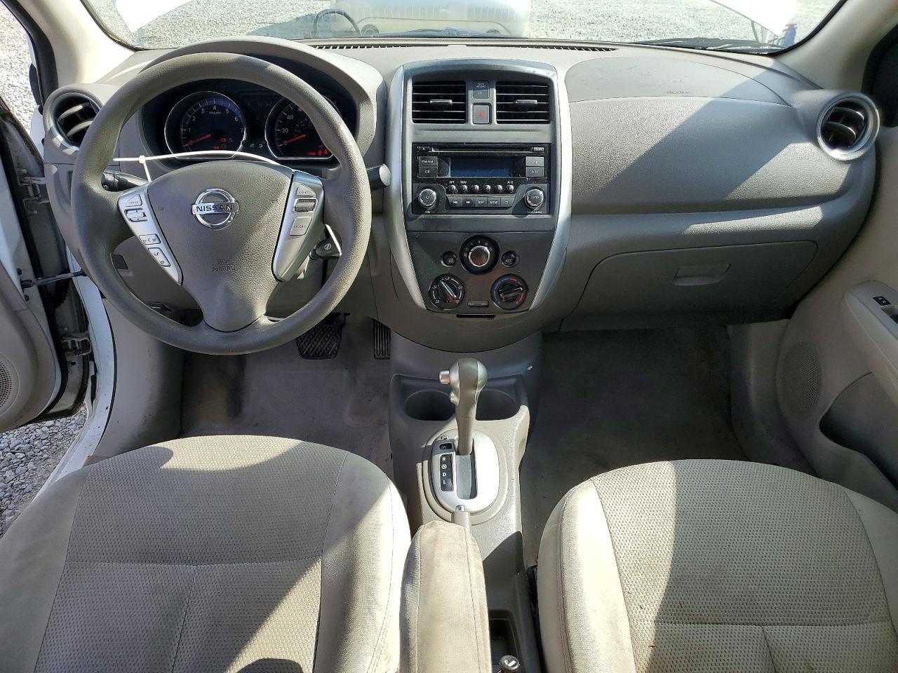 2015 NISSAN VERSA