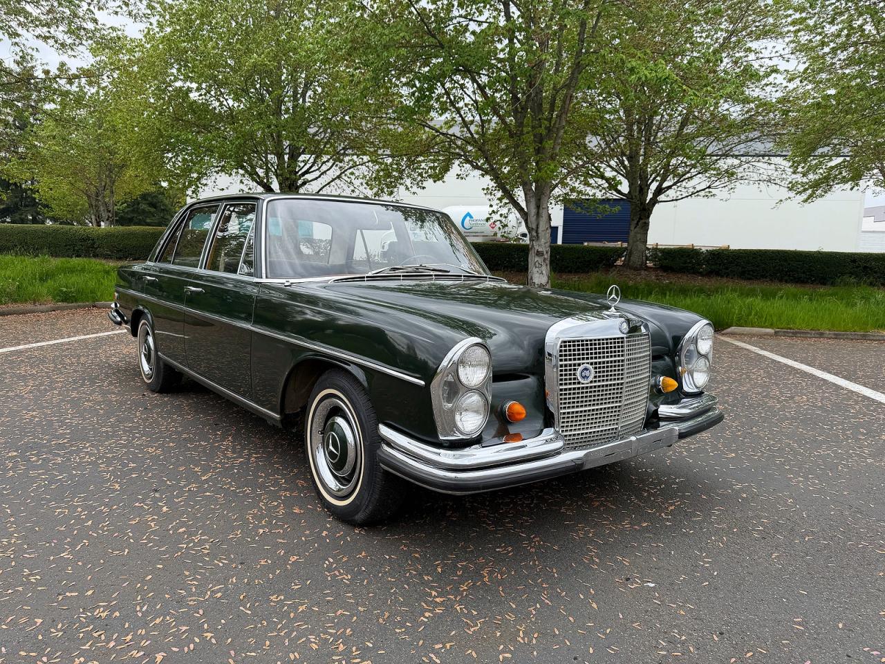 1968 MERCEDES-BENZ 250-CLASS