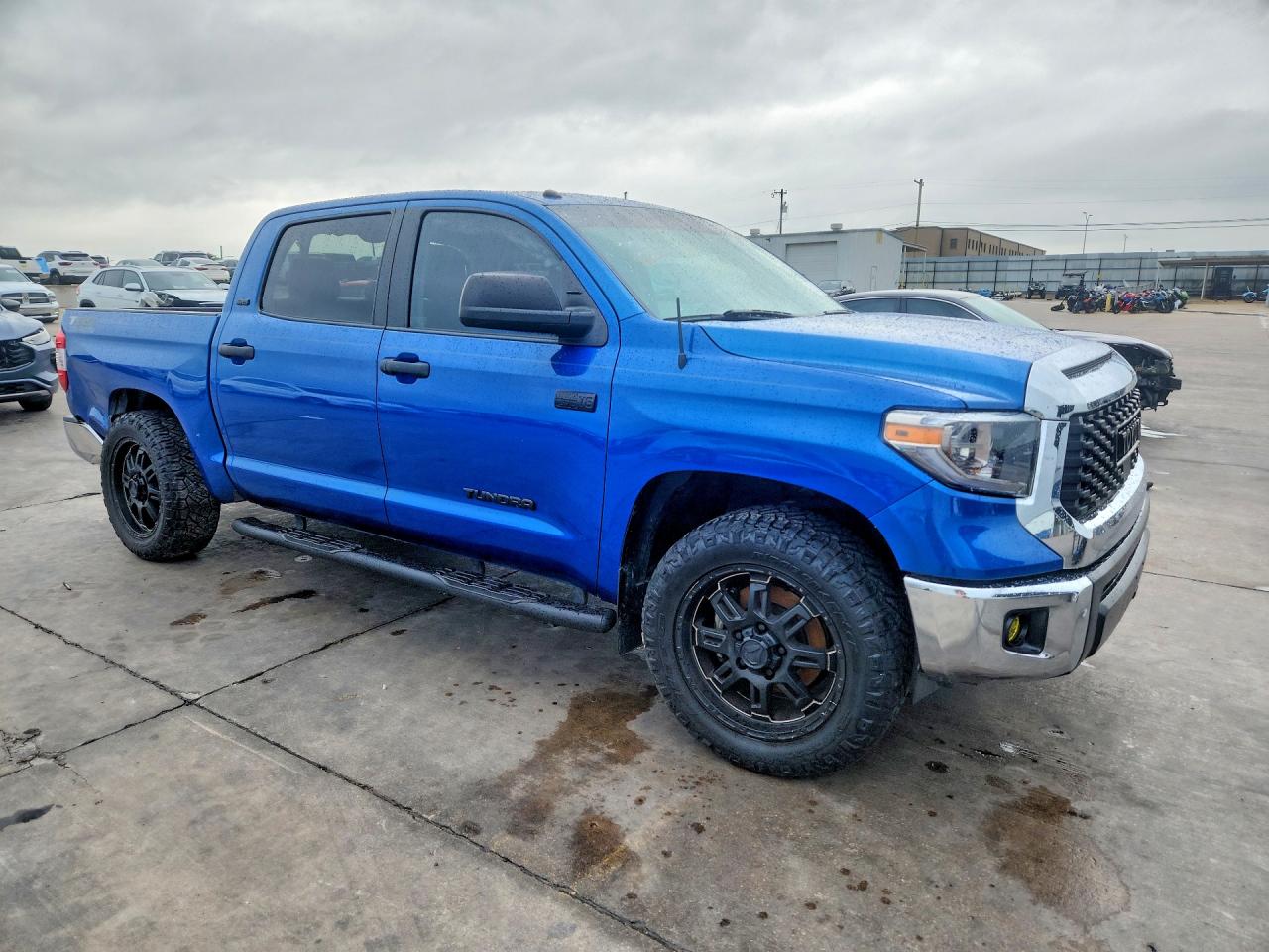 2016 TOYOTA TUNDRA