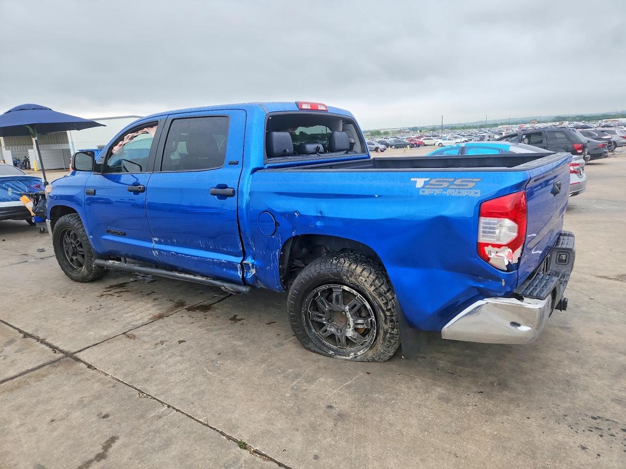 2016 TOYOTA TUNDRA