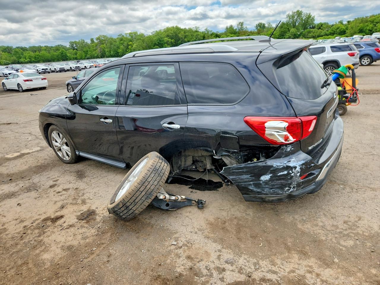 2018 NISSAN PATHFINDER