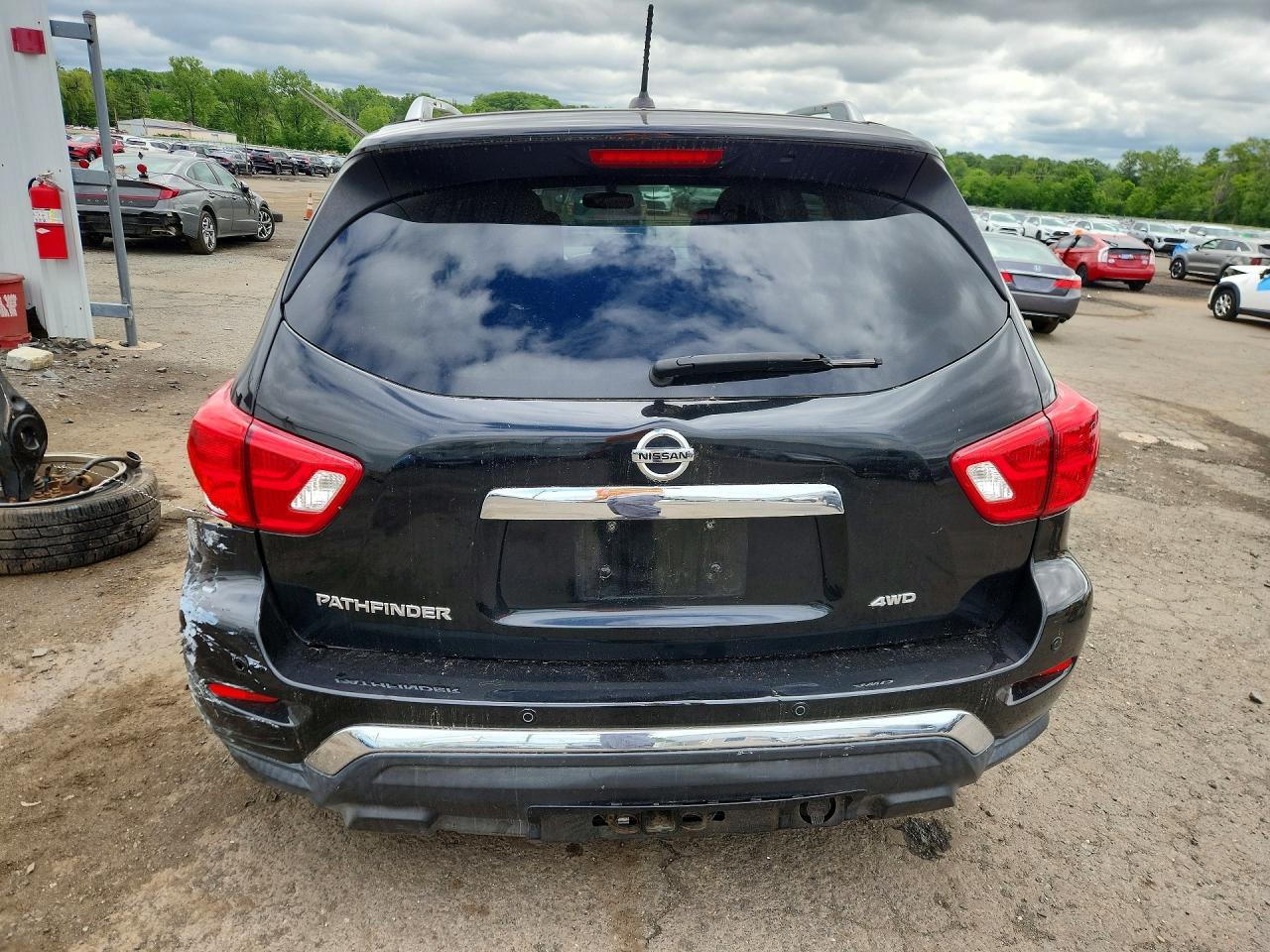 2018 NISSAN PATHFINDER
