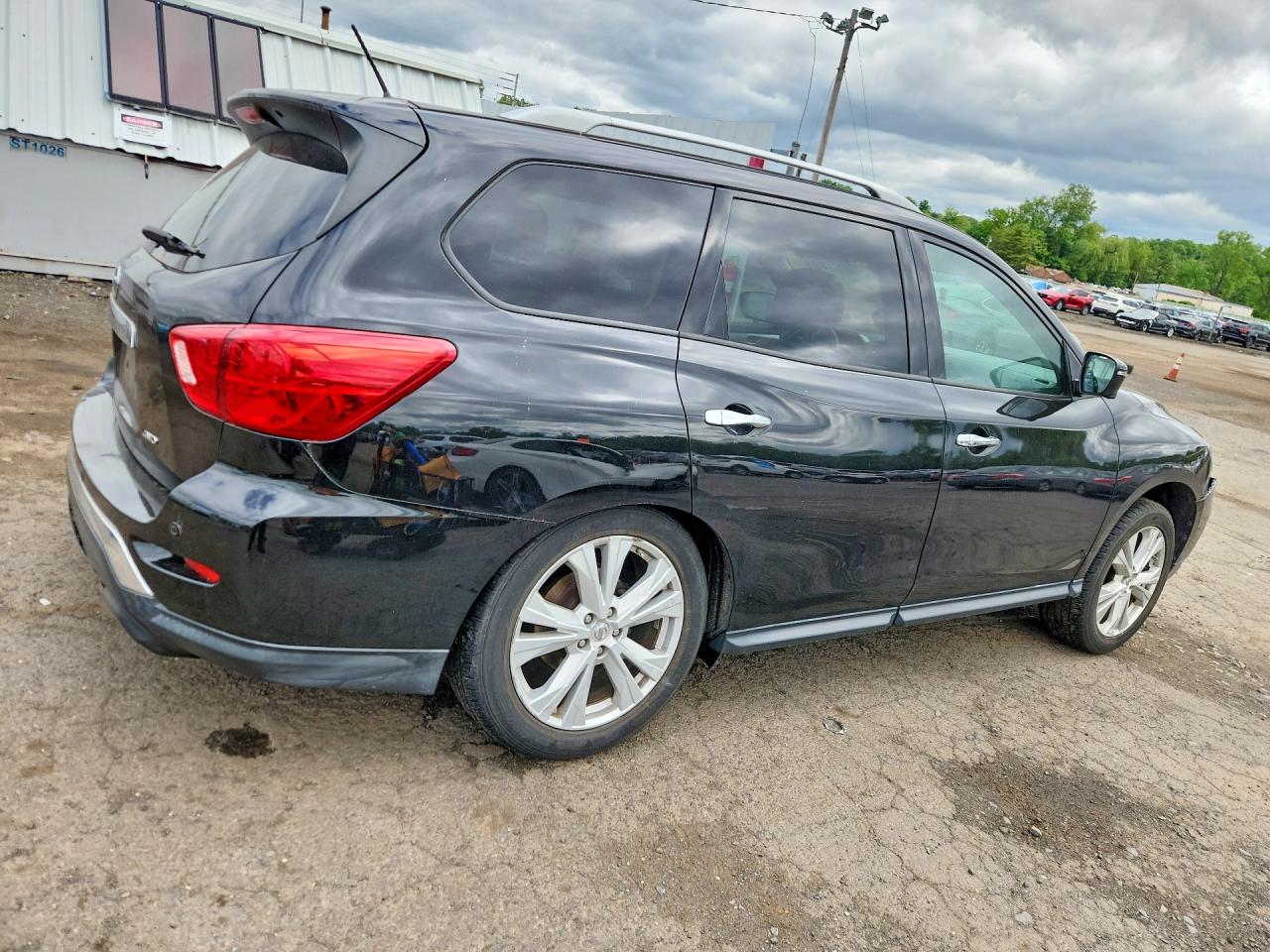 2018 NISSAN PATHFINDER