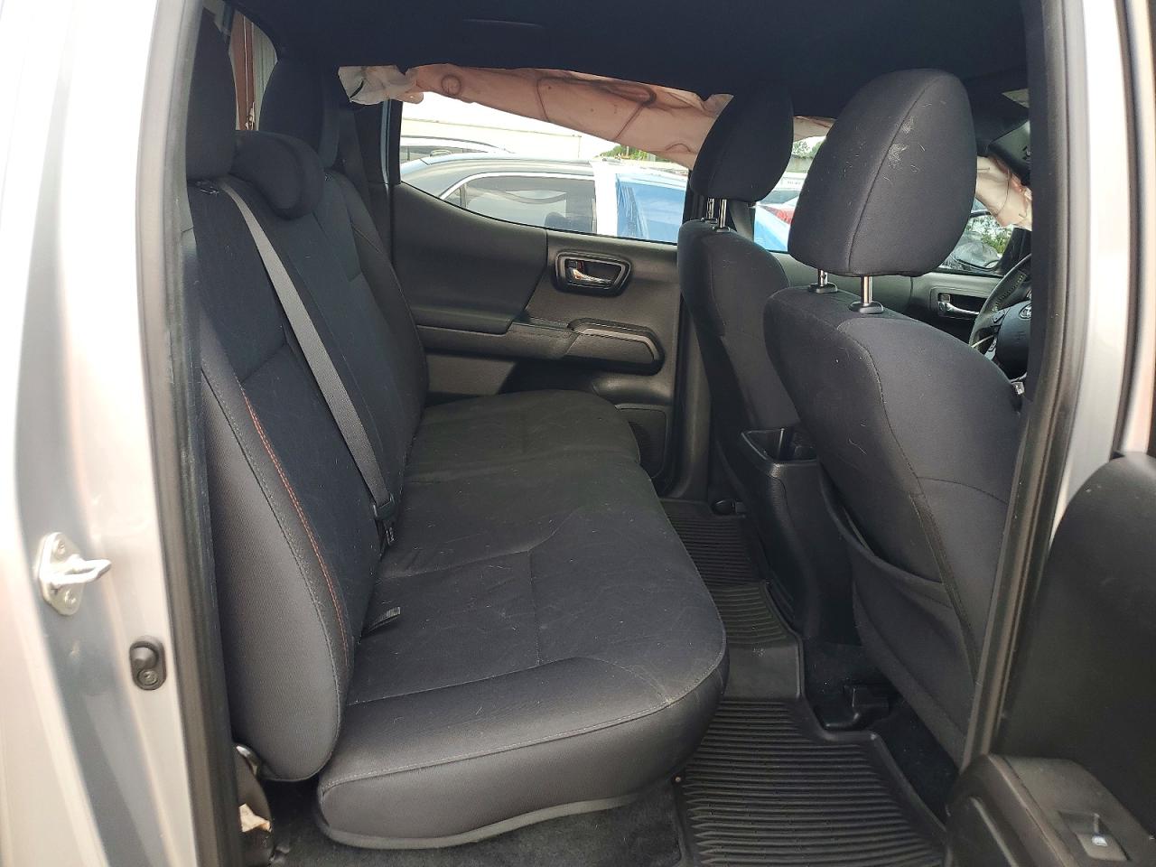 2018 TOYOTA TACOMA