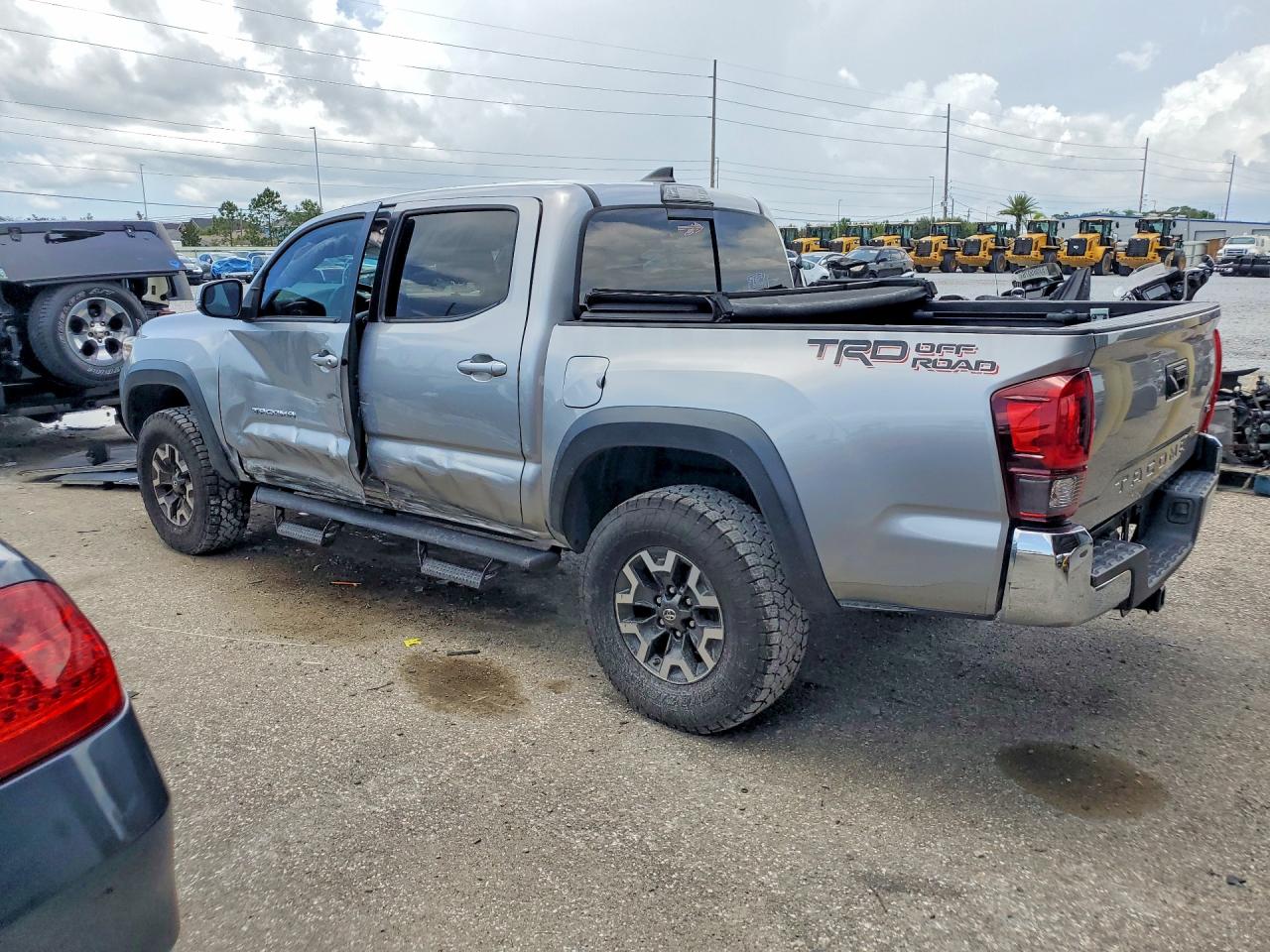 2018 TOYOTA TACOMA