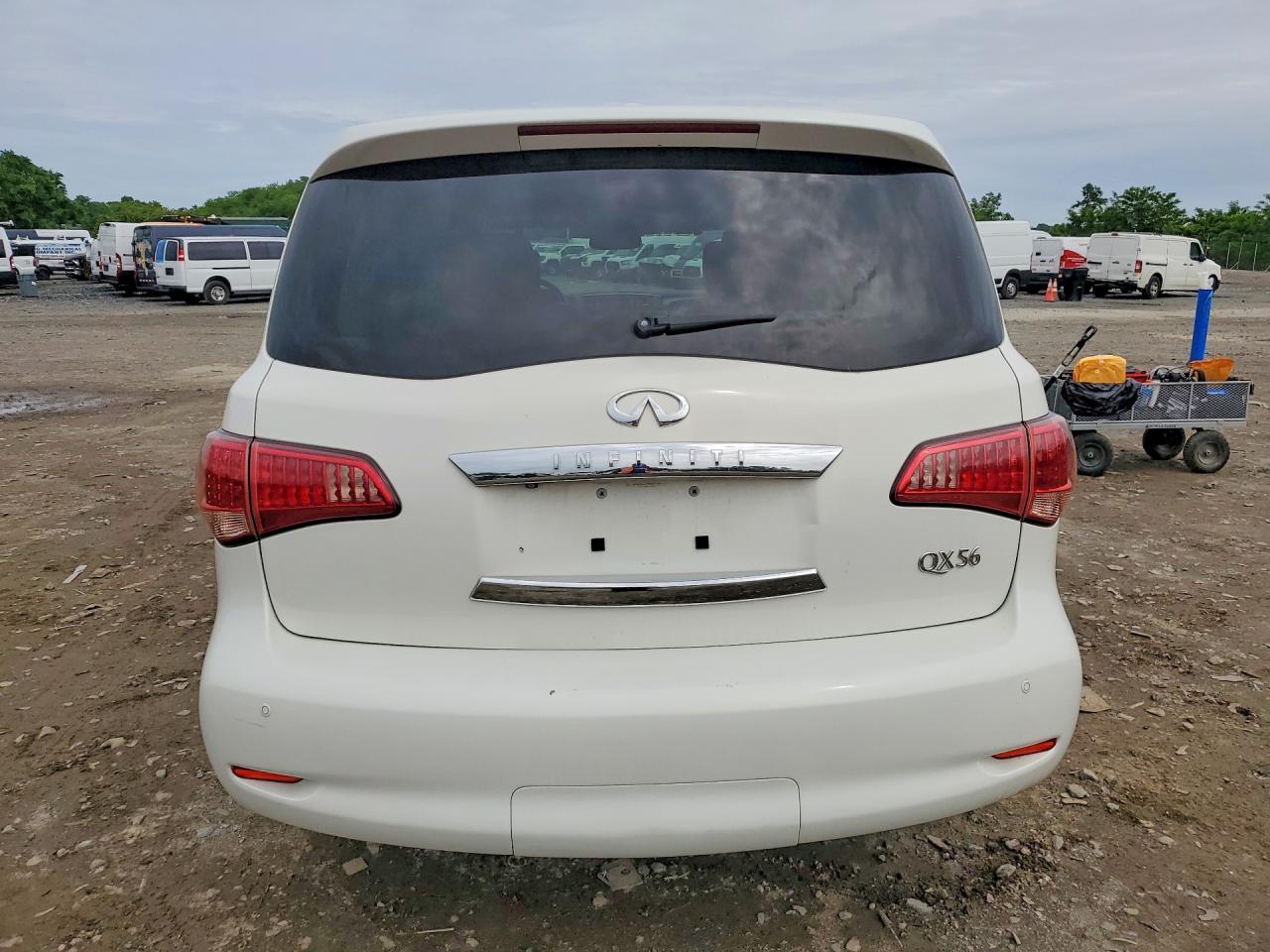2011 INFINITI QX56