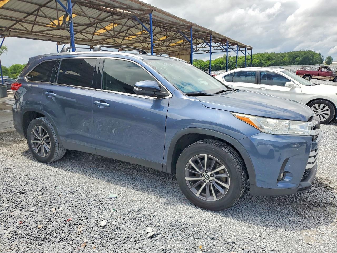 2019 TOYOTA HIGHLANDER