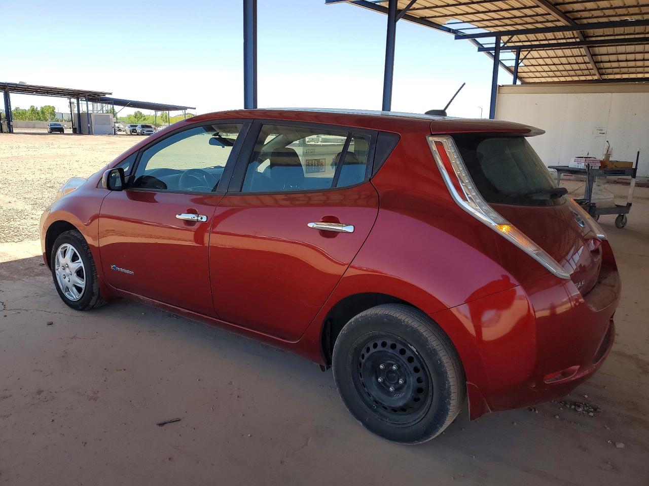 2015 NISSAN LEAF