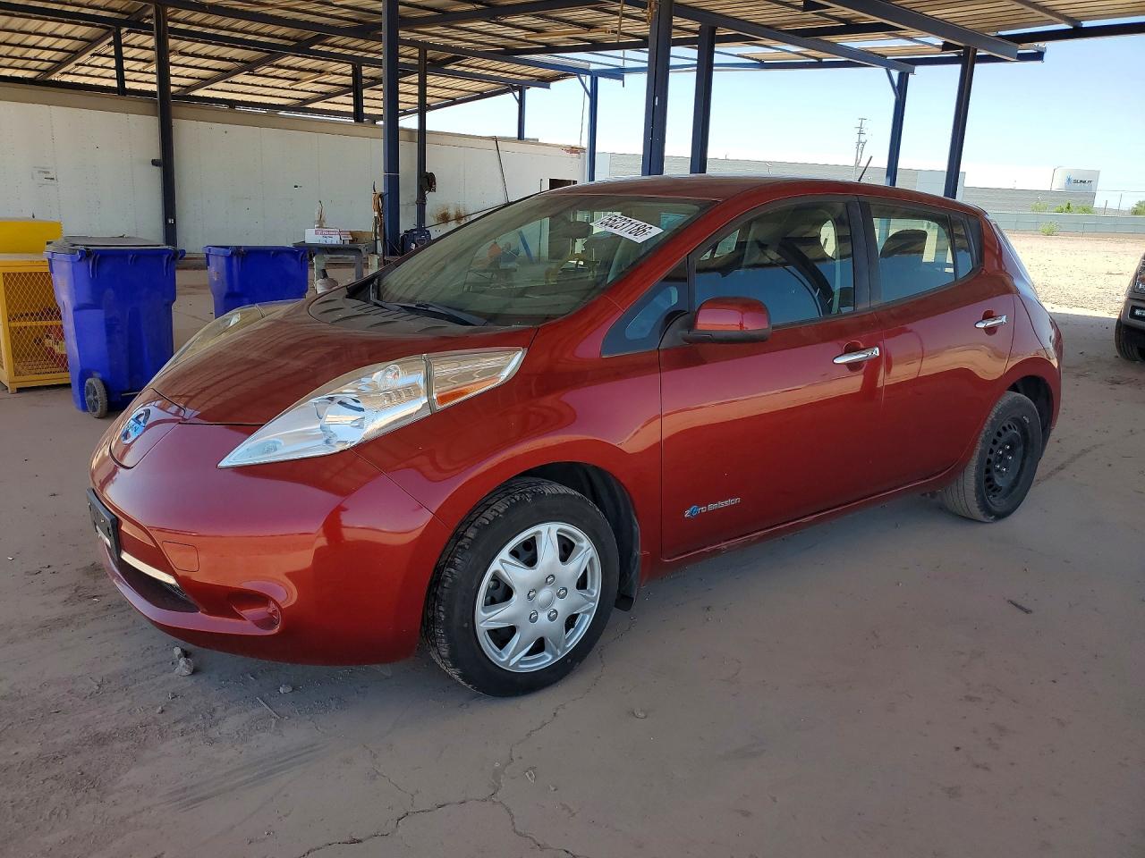 2015 NISSAN LEAF