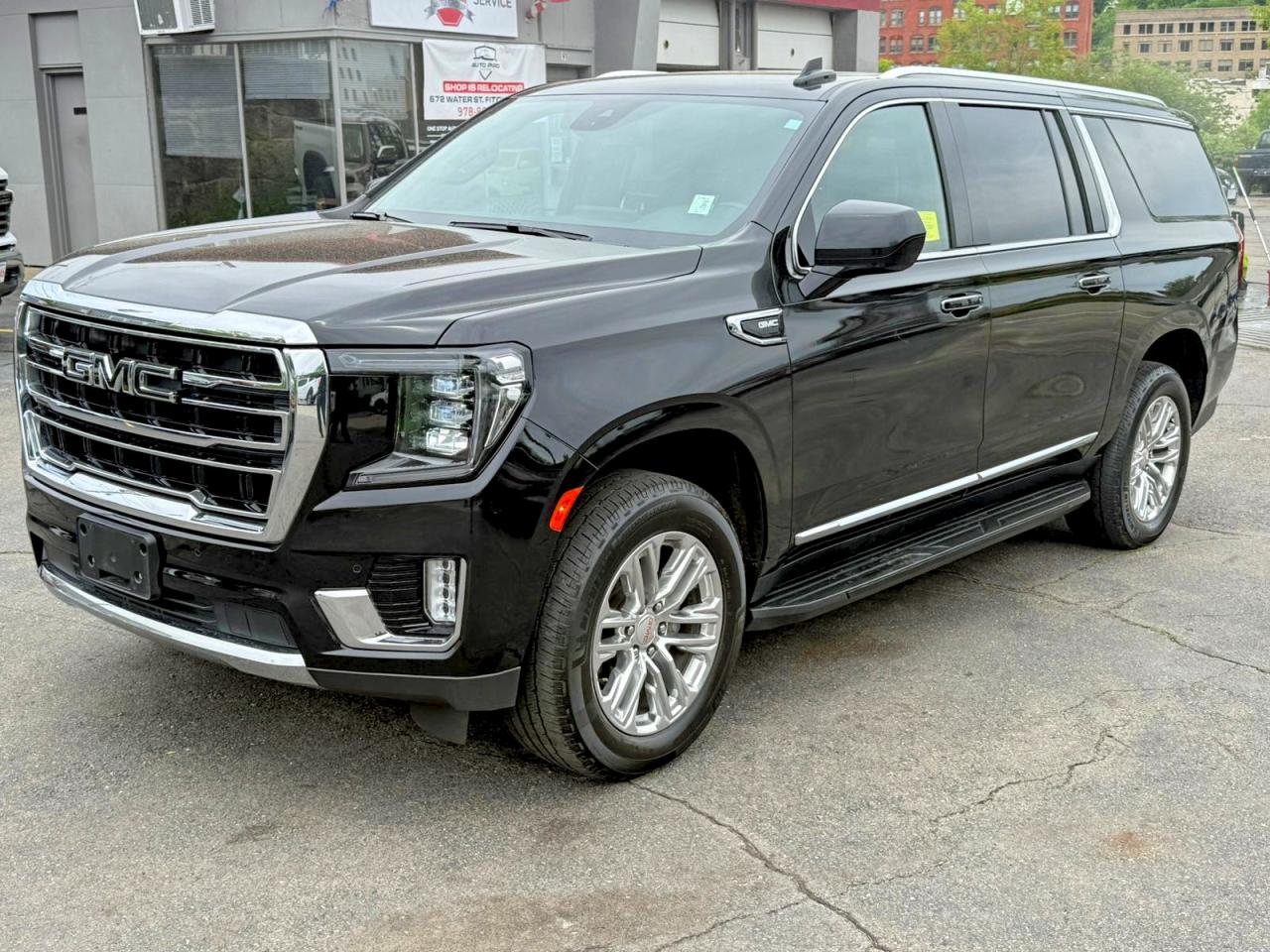 2023 GMC YUKON