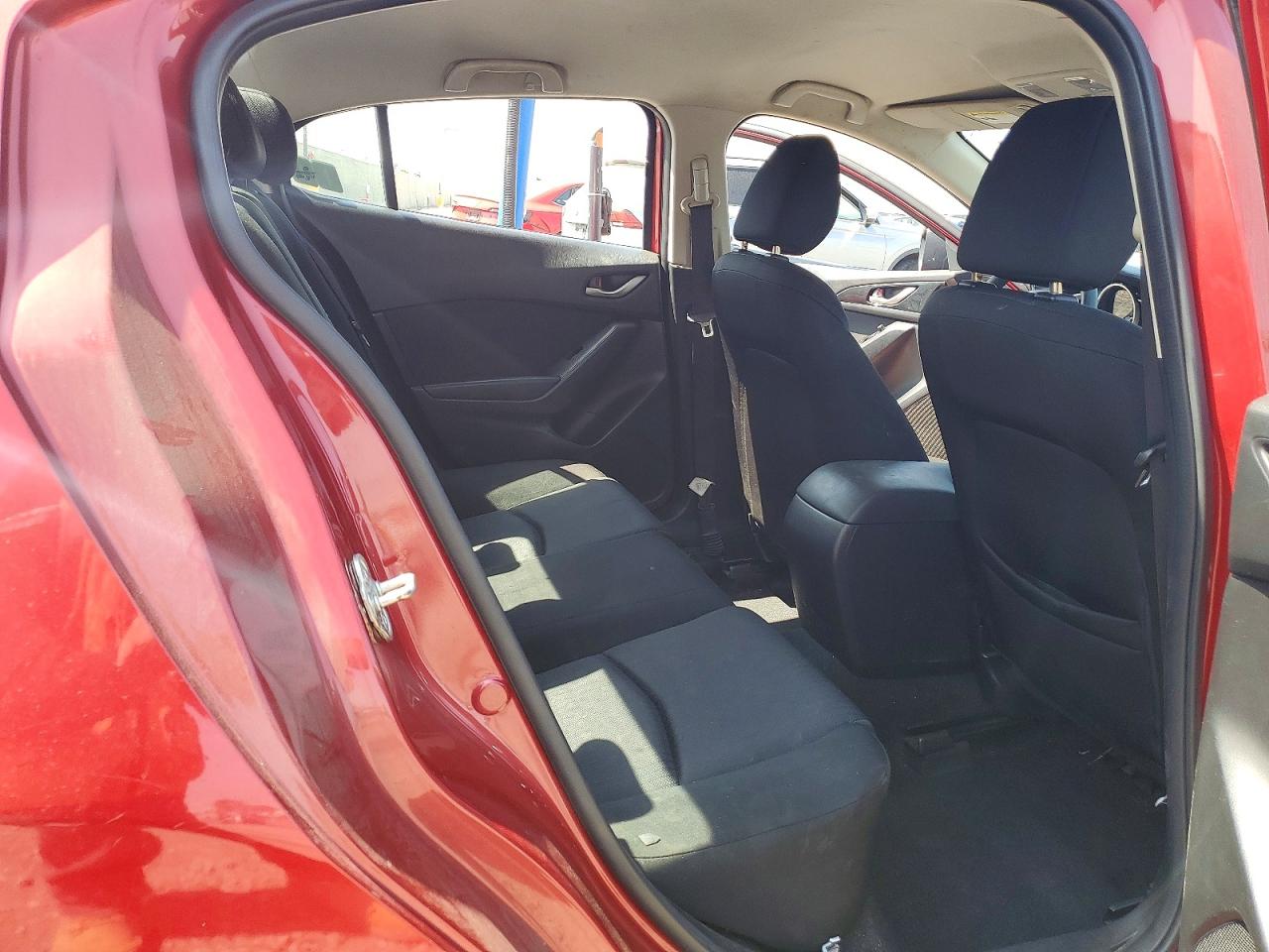 2015 MAZDA 3