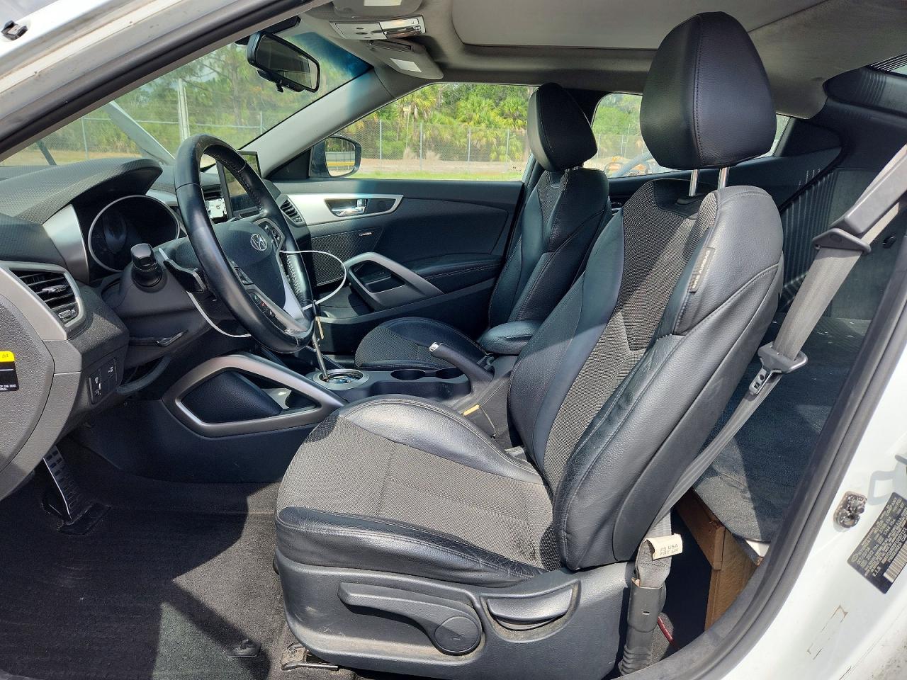 2015 HYUNDAI VELOSTER