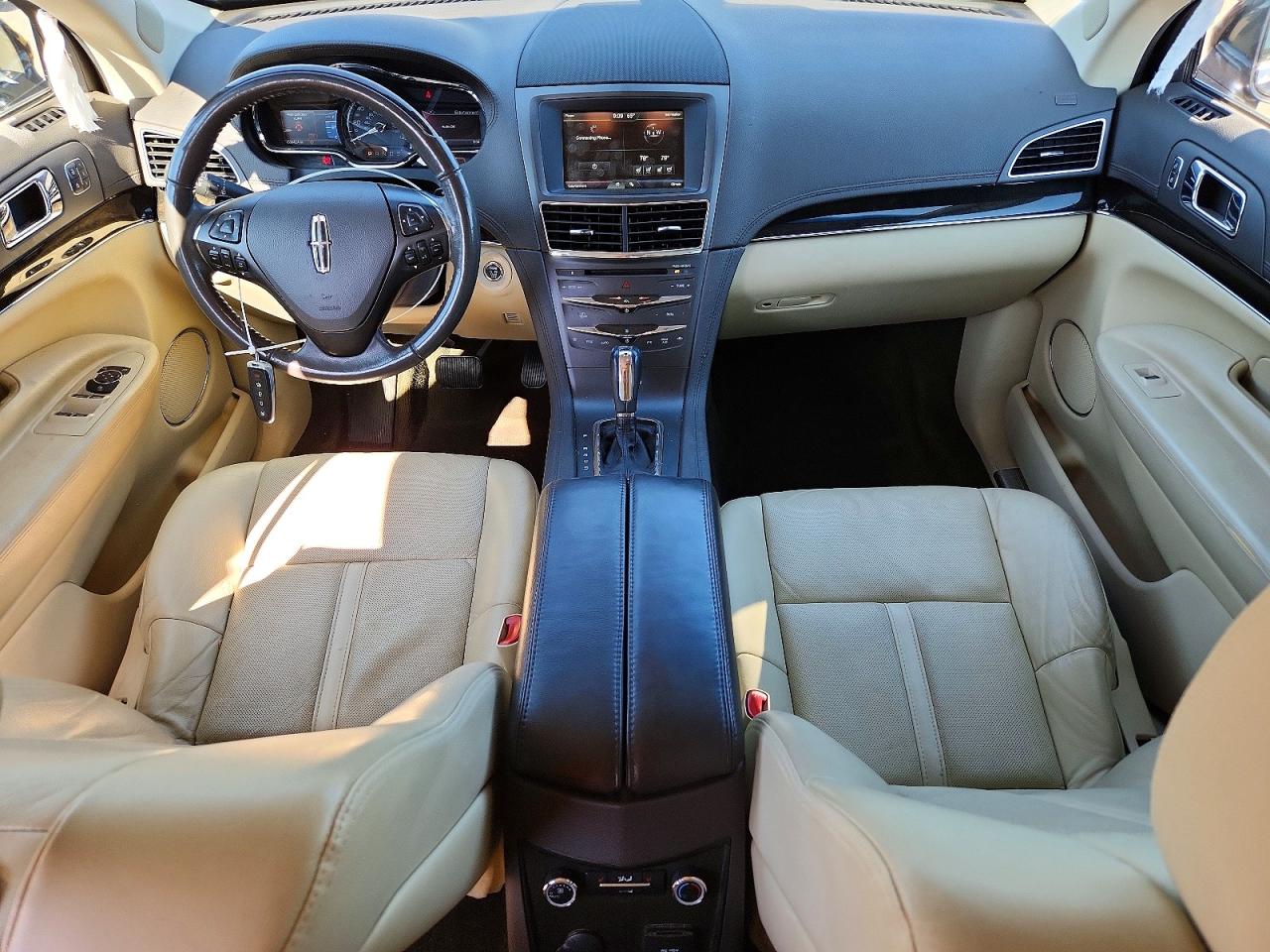 2014 LINCOLN MKT