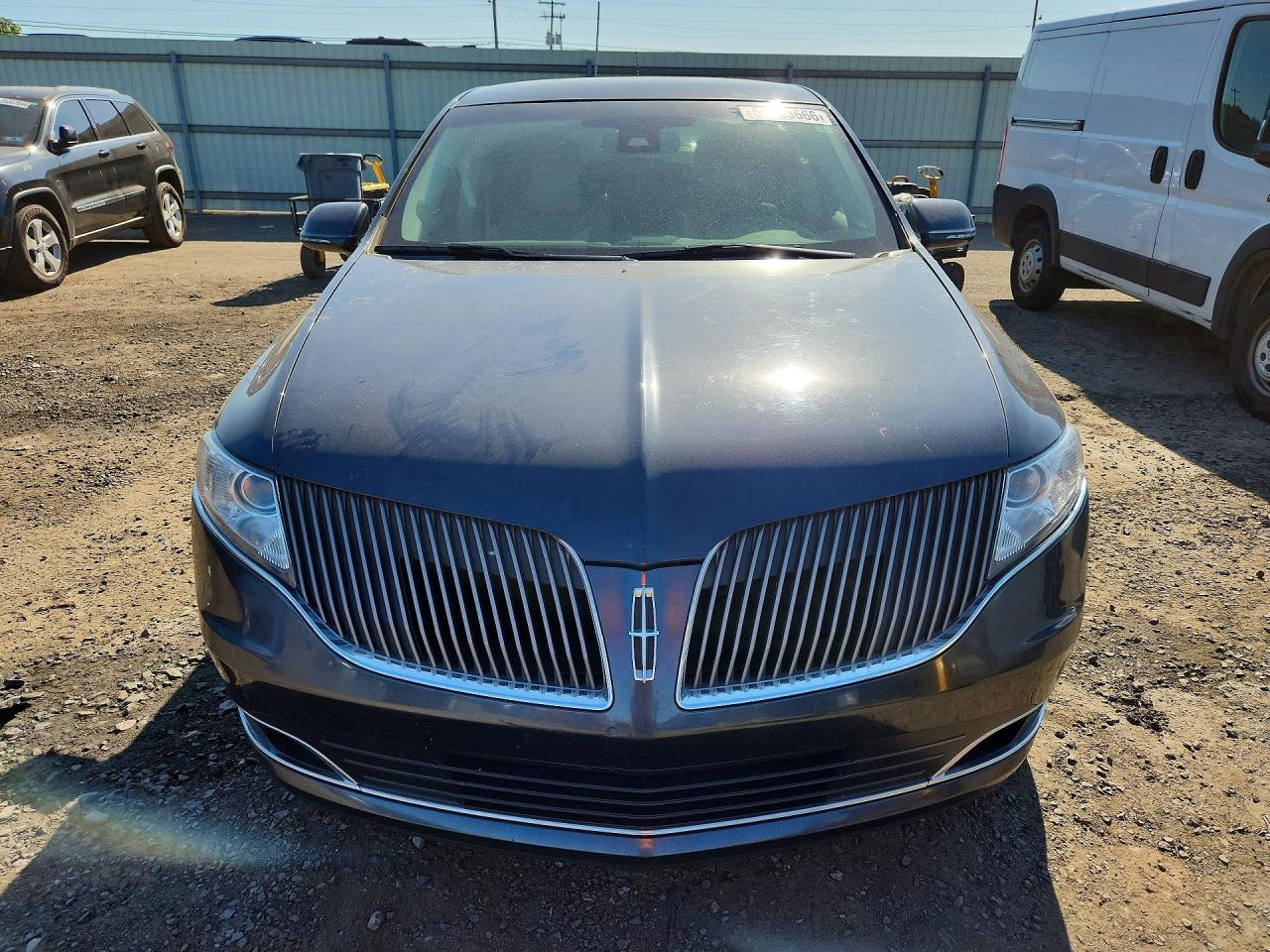 2014 LINCOLN MKT