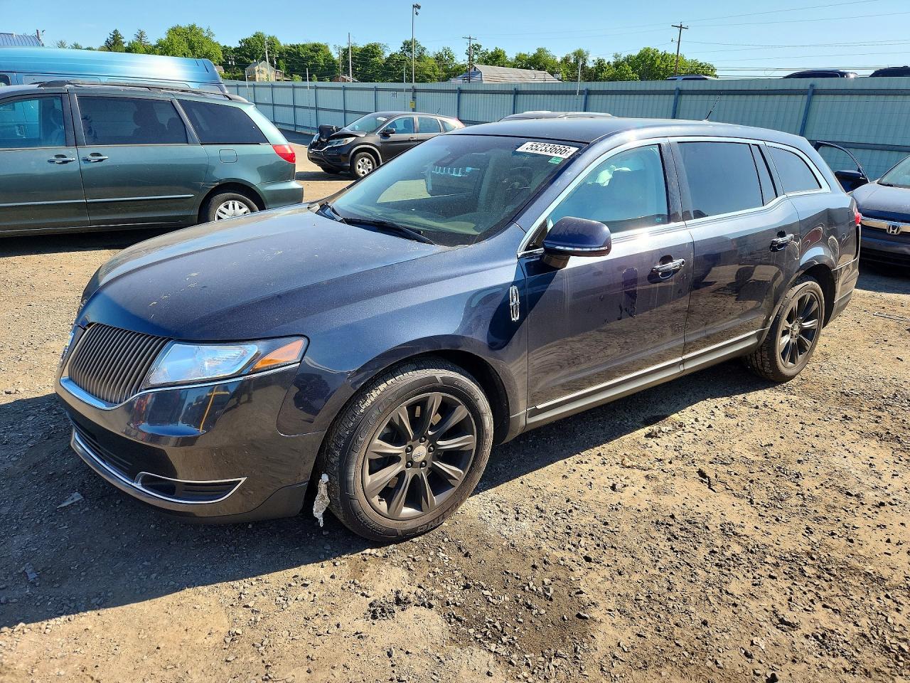 2014 LINCOLN MKT