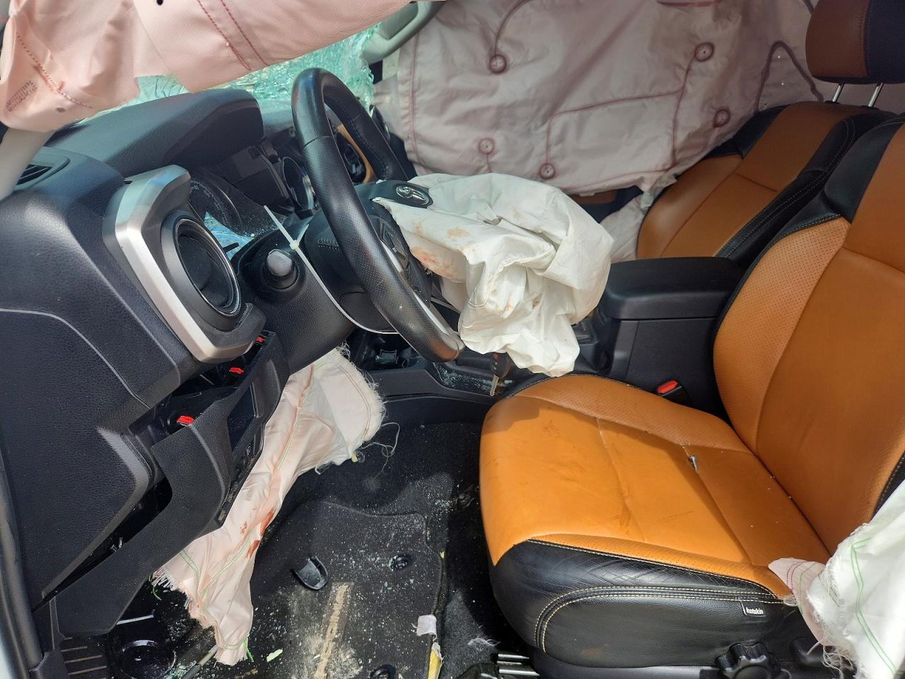 2019 TOYOTA TACOMA