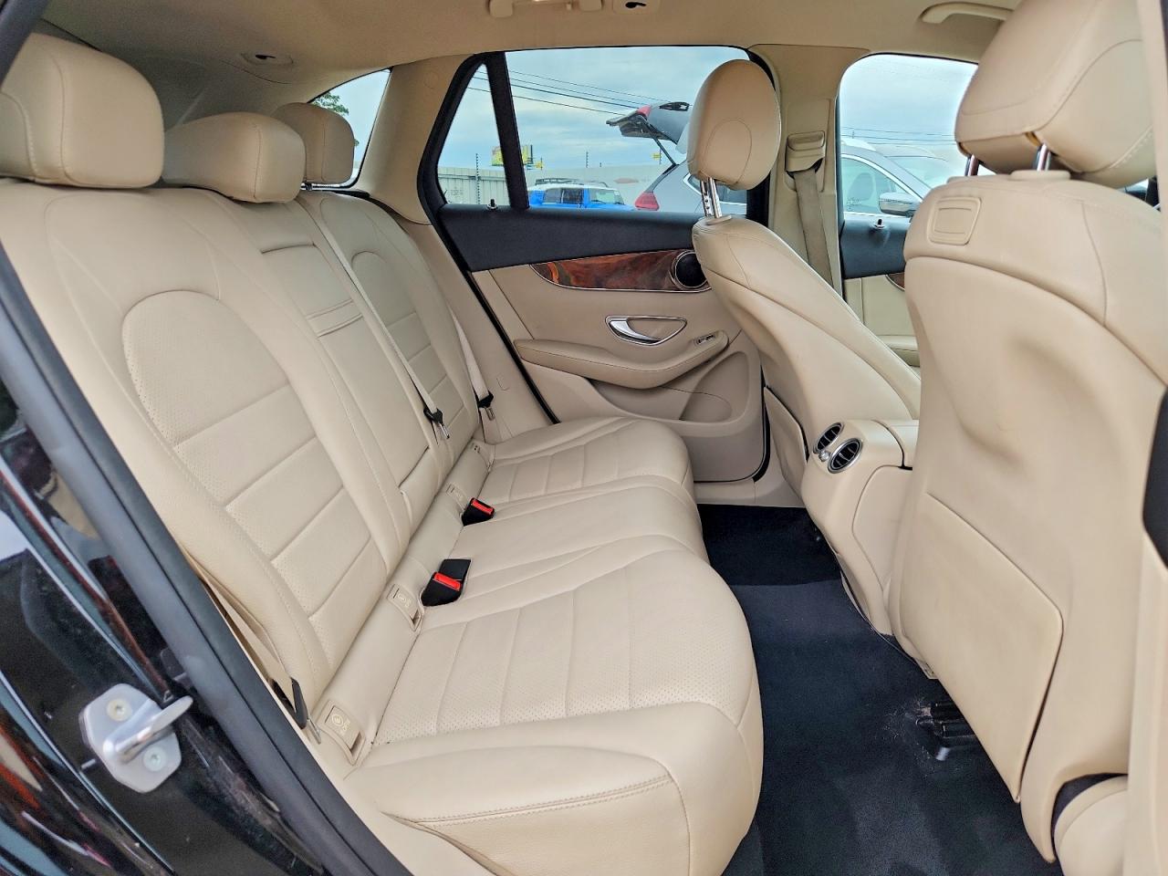 2019 MERCEDES-BENZ GLC-CLASS