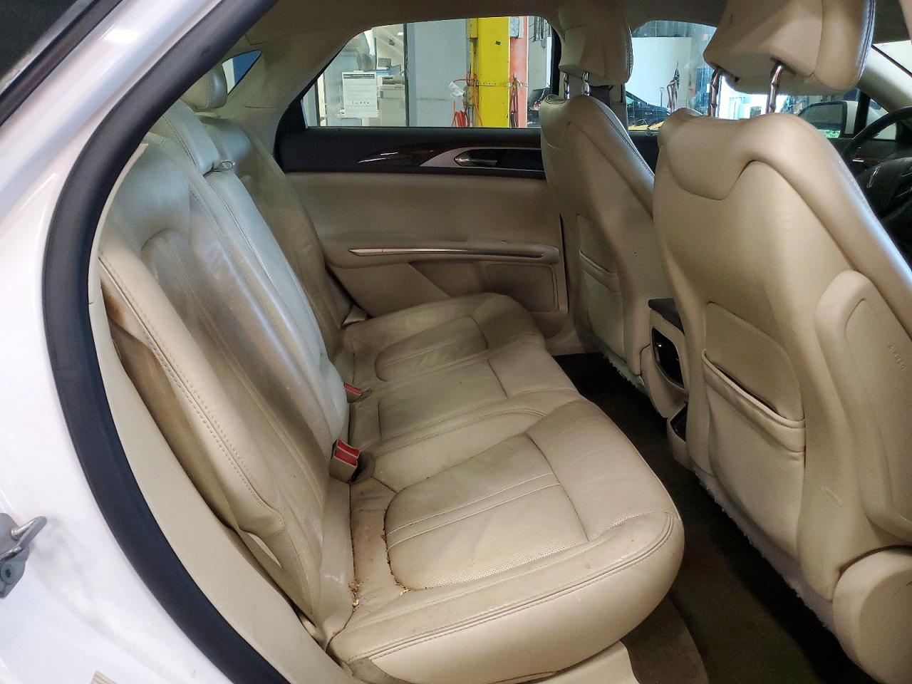 2013 LINCOLN MKZ