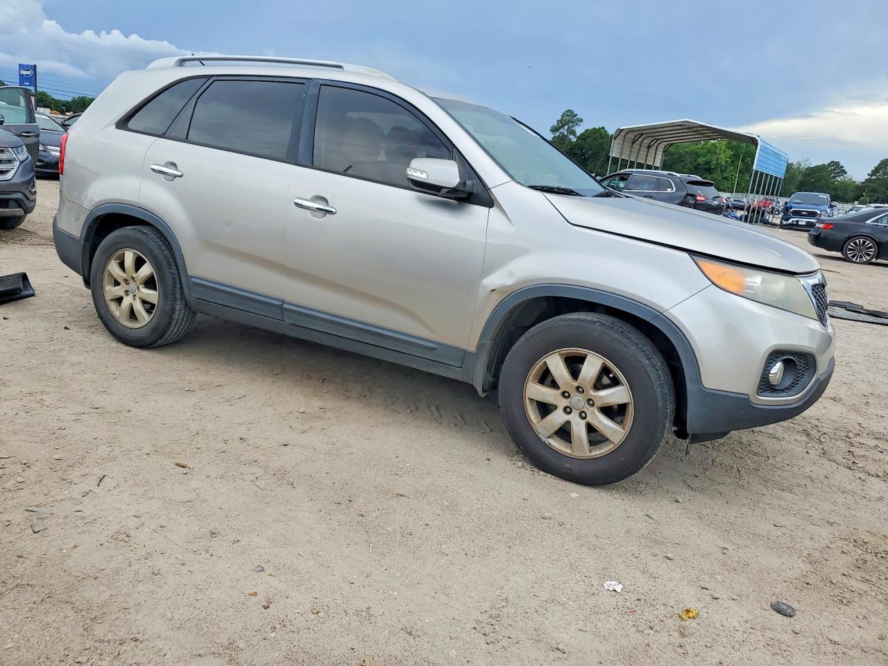 2013 KIA SORENTO
