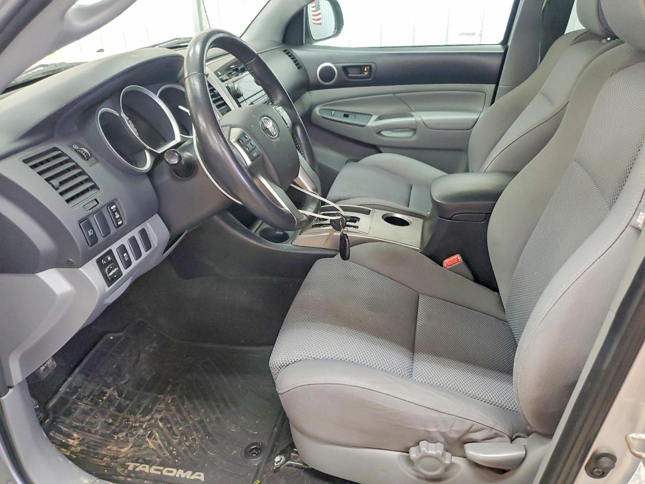 2012 TOYOTA TACOMA