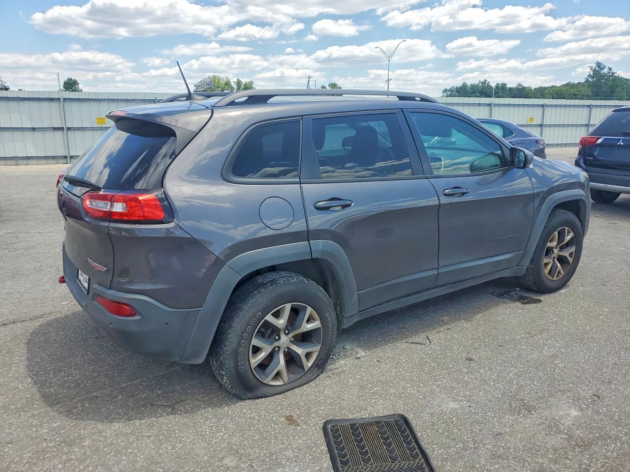 2018 JEEP CHEROKEE